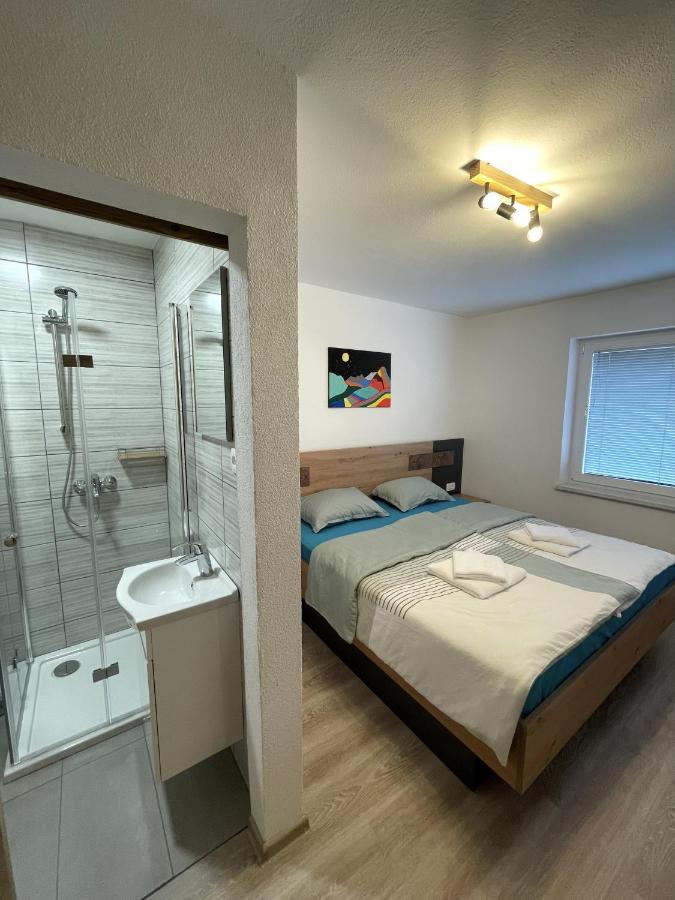 Apartments And Rooms Pri Baslju Cerkno Zewnętrze zdjęcie