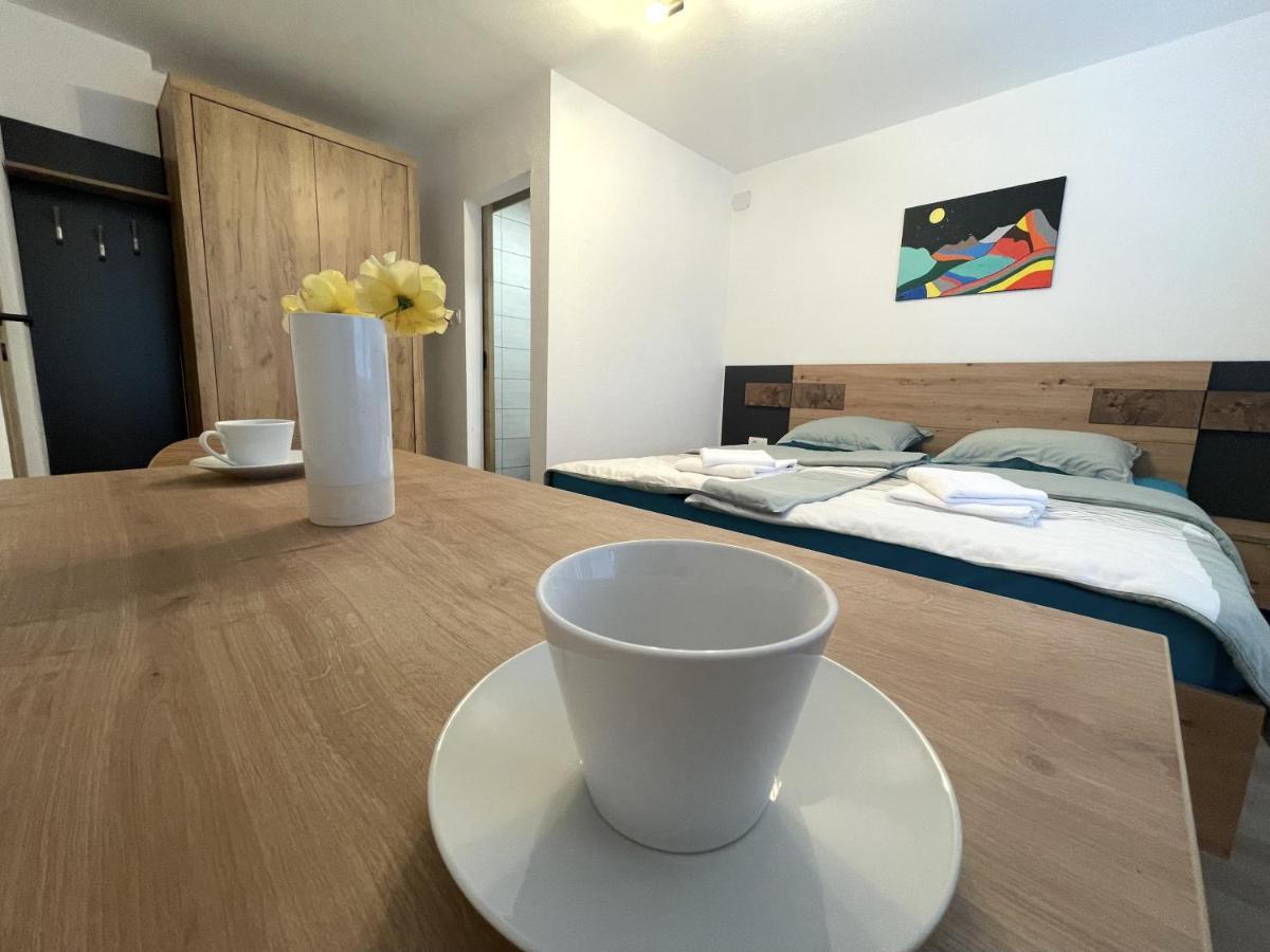 Apartments And Rooms Pri Baslju Cerkno Zewnętrze zdjęcie
